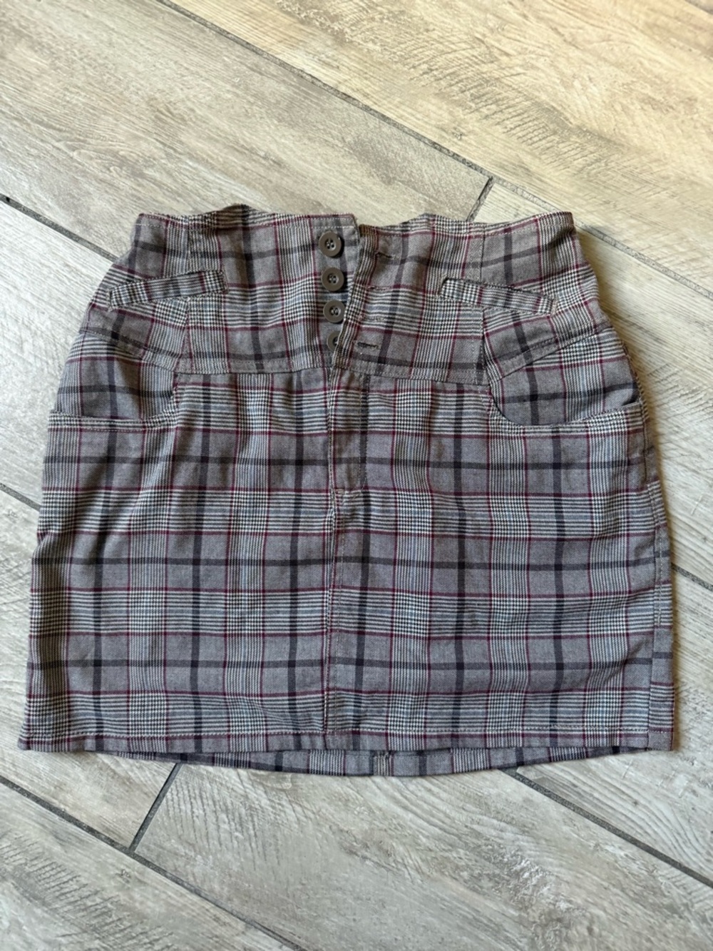 Charlotte Russe Gray Plaid Mini Skirt with Burgundy Windowpane